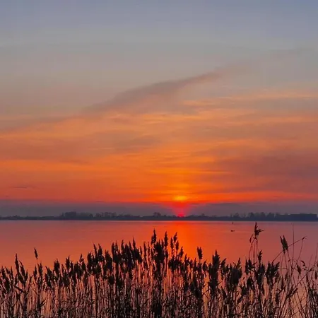 Gemuetlicher Aufenthalt Am Wieker Hafen Apartment *